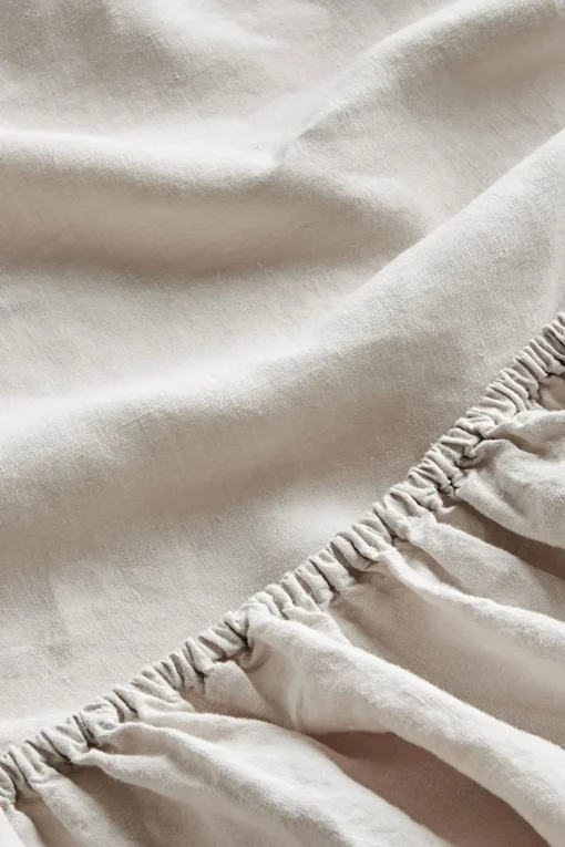 Hanna Hygge                        Fitted Sheet