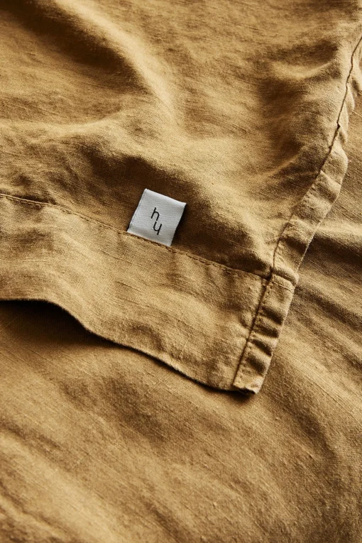 Hanna Hygge                        Flat Sheet