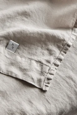 Hanna Hygge                        Flat Sheet