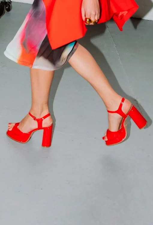 Husk EVA PLATFORM - Red Patent