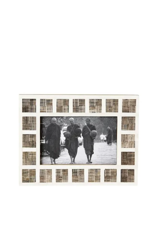 Husk Squares Frame